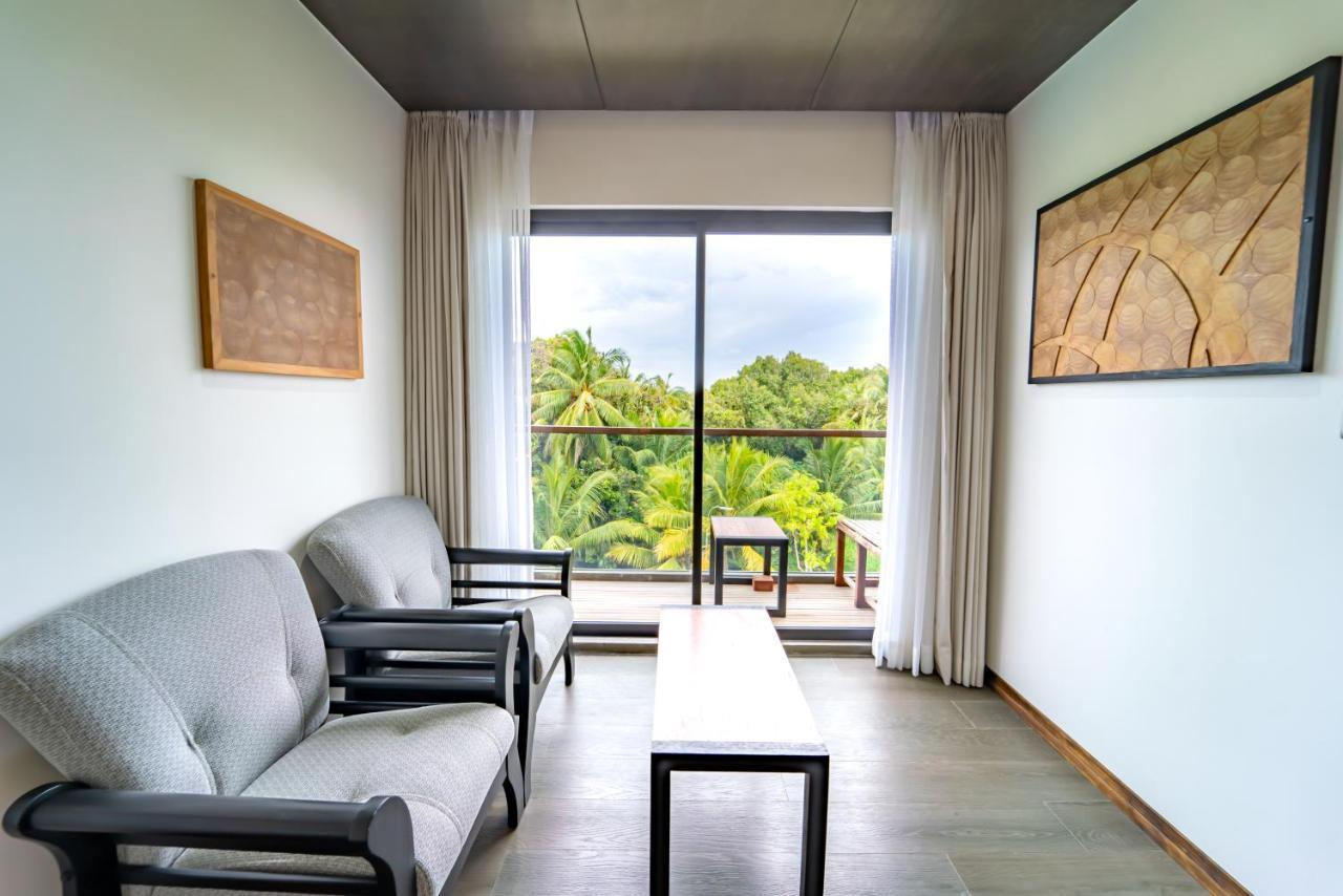 Ataraxis Grand And Spa Fuvahmulah 외부 사진
